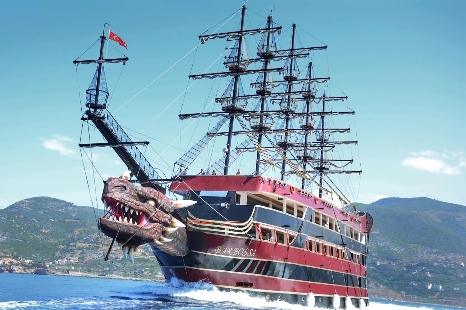 Barbossa Korsan Gemisi Turu — 2/7