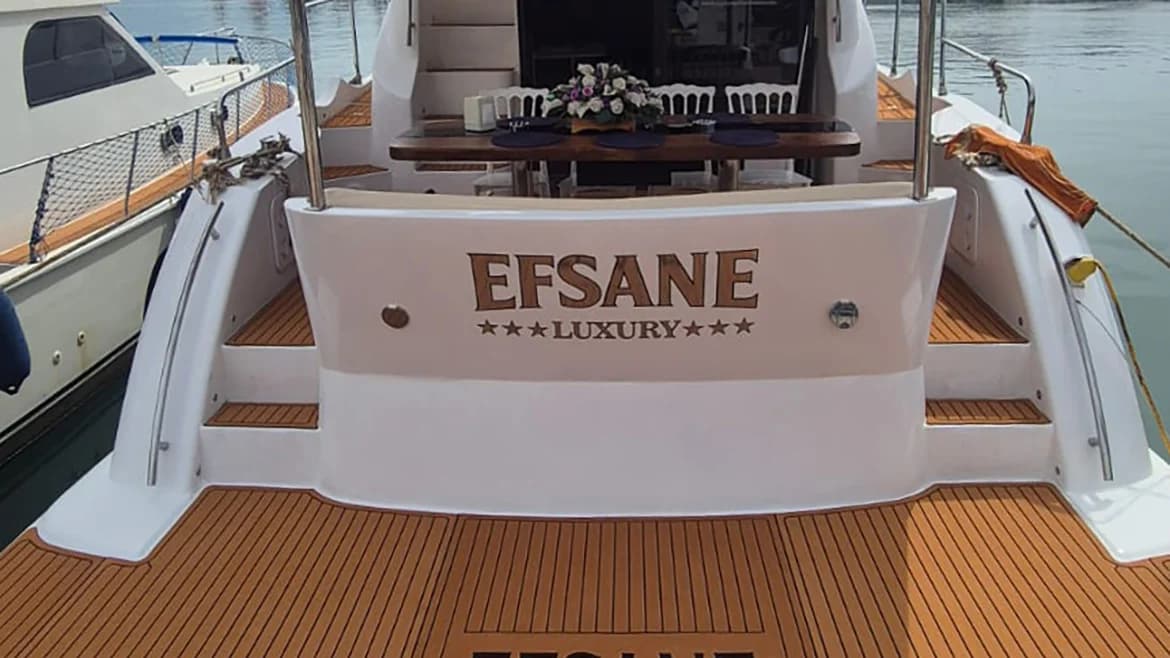 Efsane Luxury — 4/10